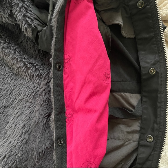 TNA Parka Black Size Small - Picture 6 of 15